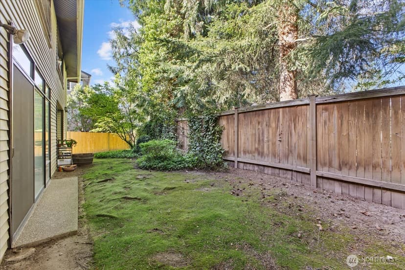 Property photo for 12221 100th Avenue NE #B102, Kirkland photo 18