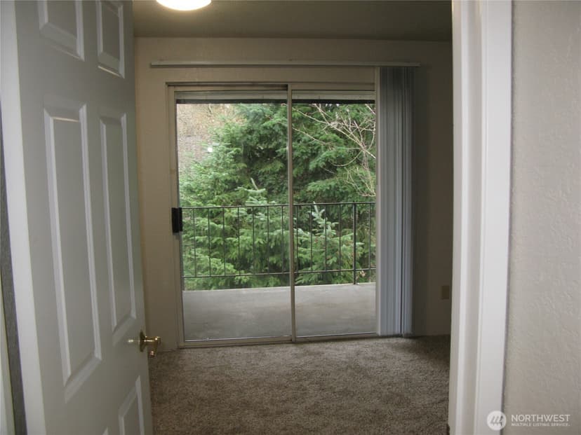 Property photo for 710 10th Street NE #D, Auburn photo 17