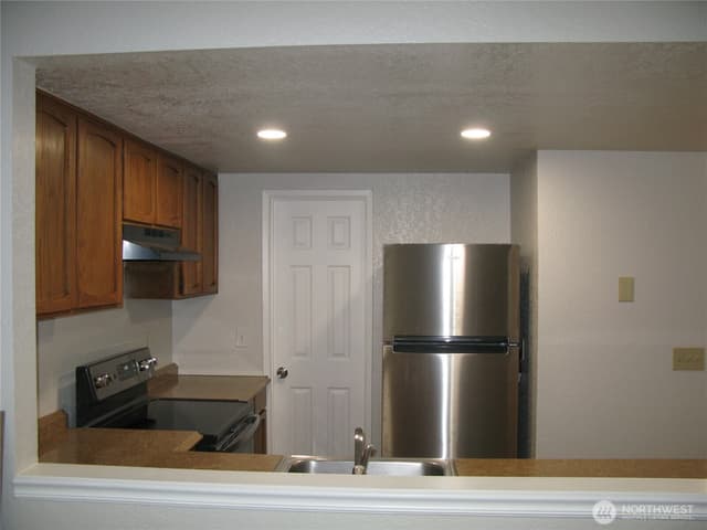 Property photo for 710 10th Street NE #D, Auburn photo 4