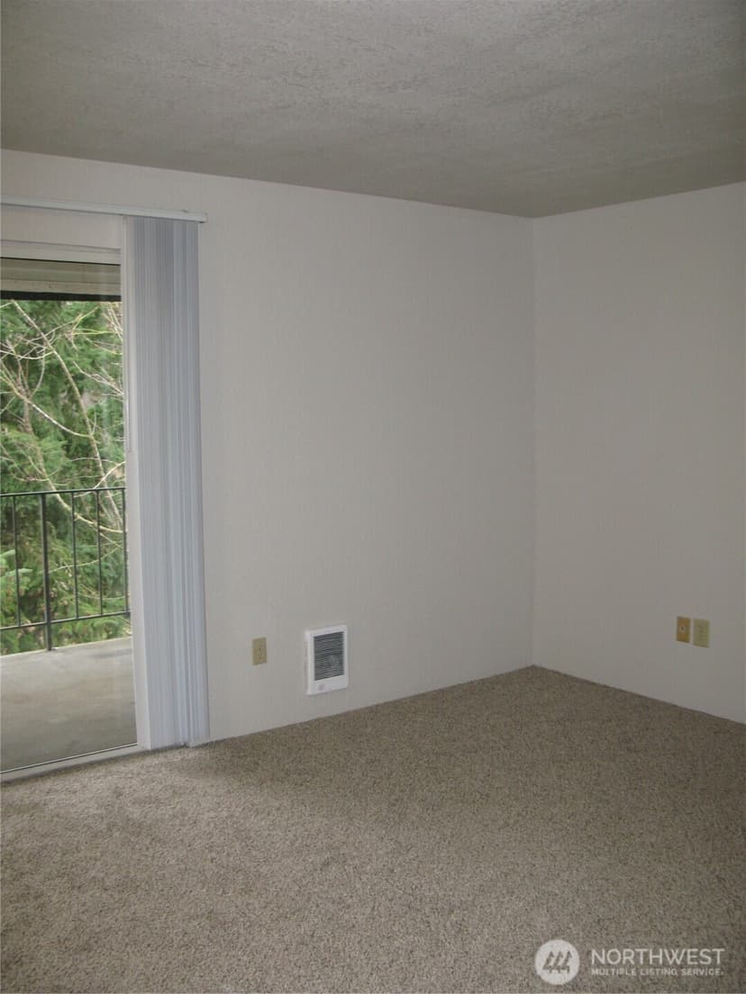 Property photo for 710 10th Street NE #D, Auburn photo 15