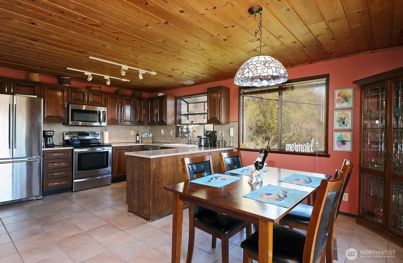 Property photo for 3837 Driftwood Drive, Clinton photo 15