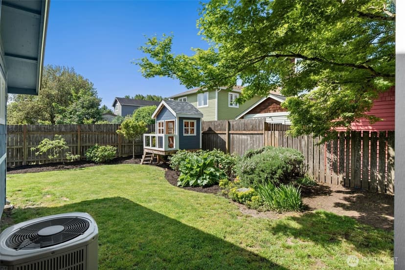 Property photo for 4129 19th Avenue SW, Seattle photo 28