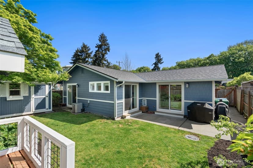 Property photo for 4129 19th Avenue SW, Seattle photo 27