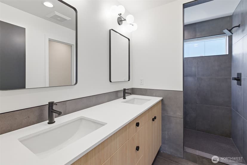 Property photo for 4517 35th Avenue S #C, Seattle photo 22