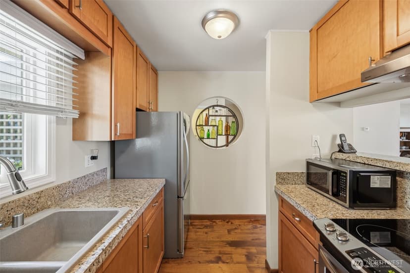 Property photo for 22711 Lakeview Drive #C6, Mountlake Terrace photo 8