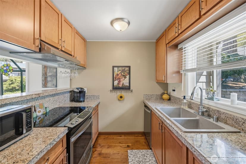 Property photo for 22711 Lakeview Drive #C6, Mountlake Terrace photo 7