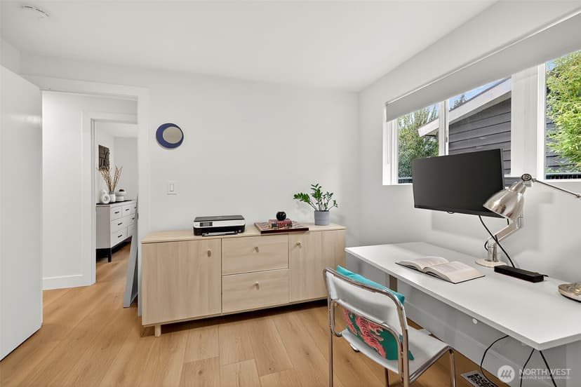 Property photo for 11303 14th Avenue SW, Seattle photo 17