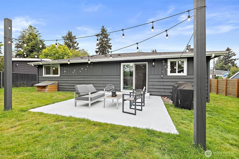 Property photo for 11303 14th Avenue SW, Seattle photo 27