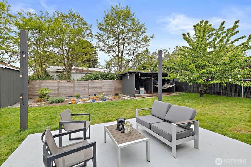 Property photo for 11303 14th Avenue SW, Seattle photo 23