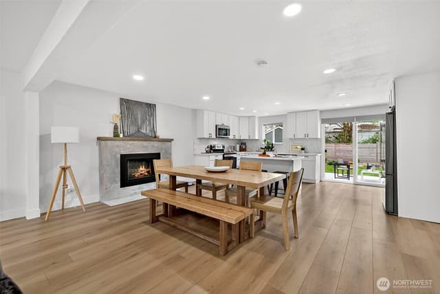 Property photo for 11303 14th Avenue SW, Seattle photo 5