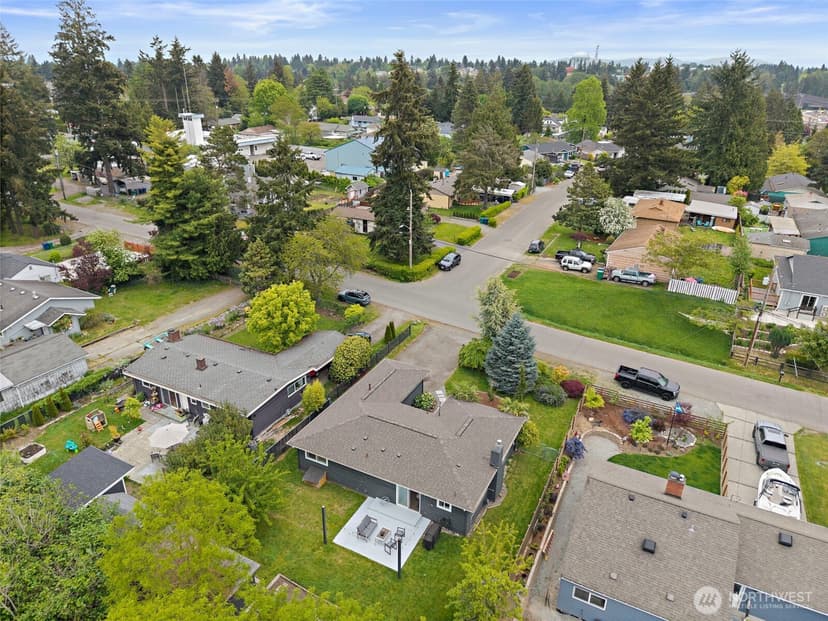 Property photo for 11303 14th Avenue SW, Seattle photo 28