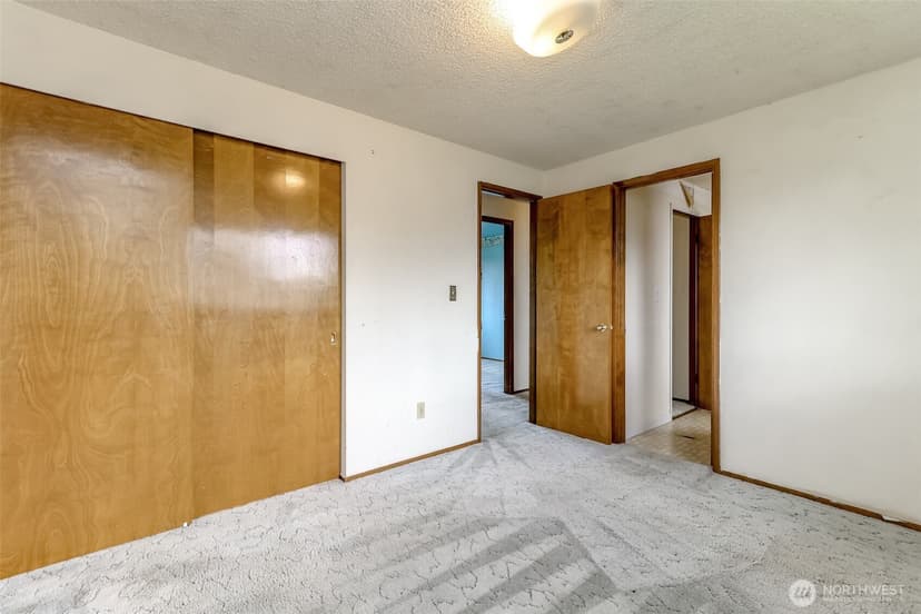 Property photo for 10716 102nd Street SW, Tacoma photo 7