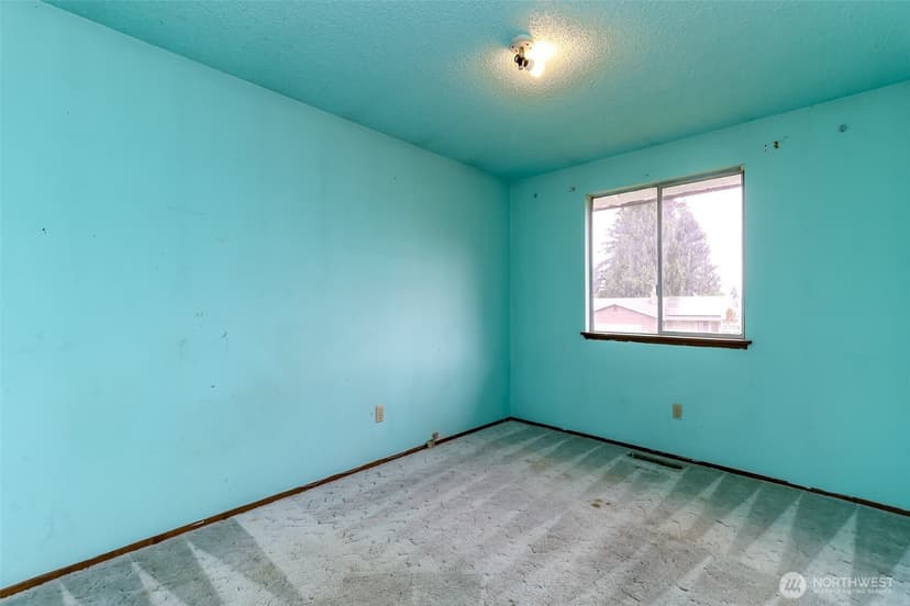 Property photo for 10716 102nd Street SW, Tacoma photo 11