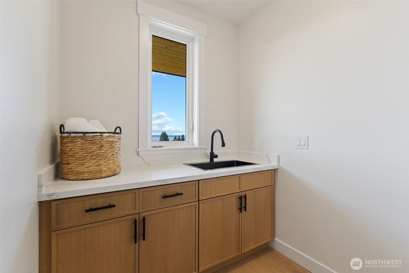 Property photo for 6008 34th Avenue NW, Seattle photo 17