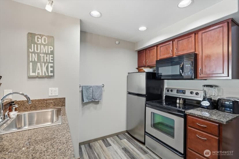 Property photo for 322 W Woodin Avenue #642, Chelan photo 14