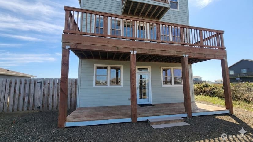 Property photo for 1140 Ocean Shores Boulevard SW, Ocean Shores photo 36
