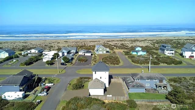 Property photo for 1140 Ocean Shores Boulevard SW, Ocean Shores