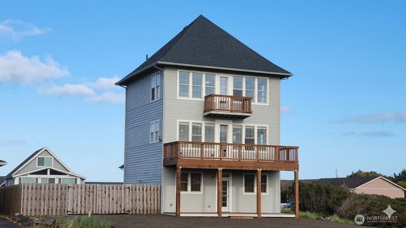 Property photo for 1140 Ocean Shores Boulevard SW, Ocean Shores photo 37