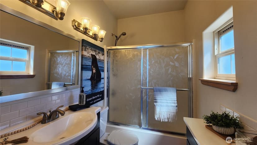 Property photo for 1140 Ocean Shores Boulevard SW, Ocean Shores photo 12