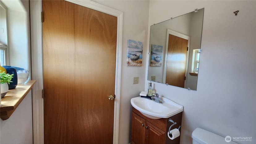 Property photo for 1140 Ocean Shores Boulevard SW, Ocean Shores photo 24