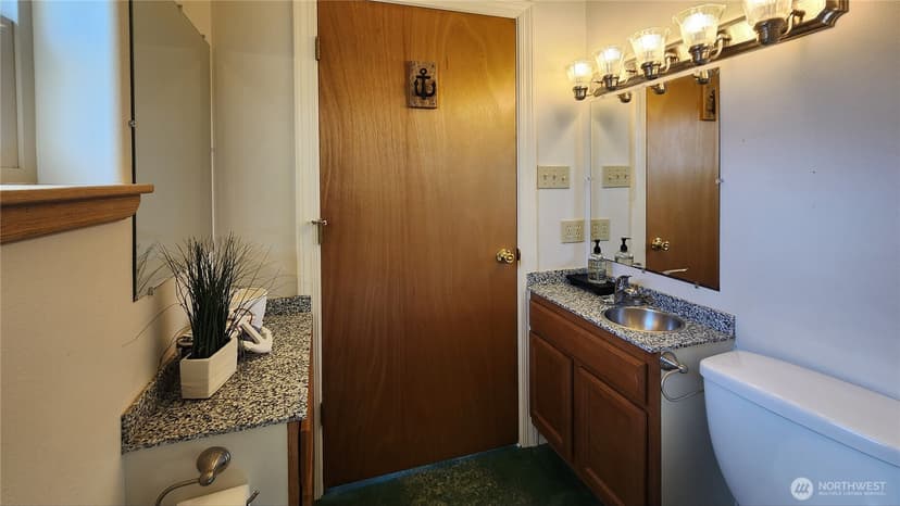 Property photo for 1140 Ocean Shores Boulevard SW, Ocean Shores photo 28