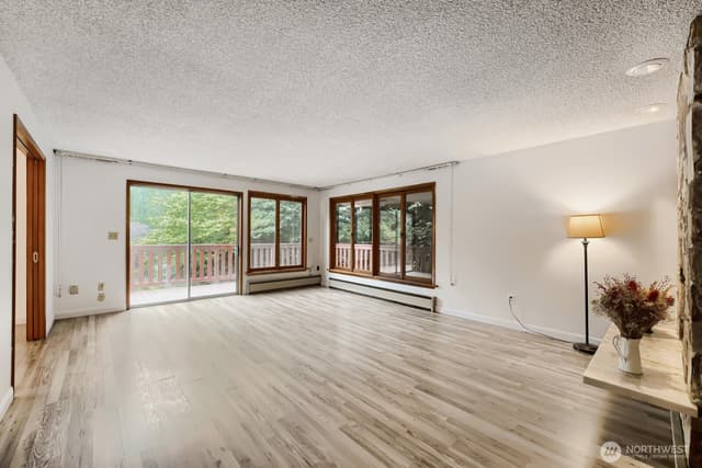 Property photo for 10412 SE 219th Street, Kent photo 5