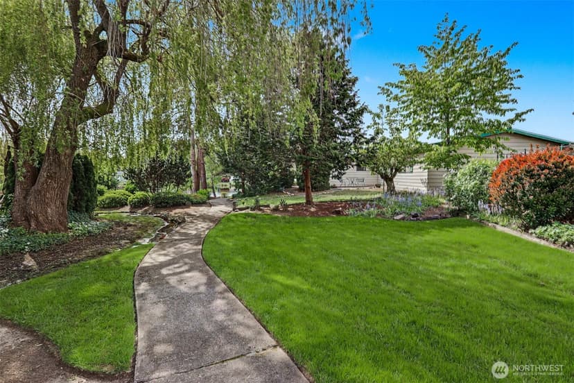Property photo for 23809 Lake Drive E, Bothell photo 31