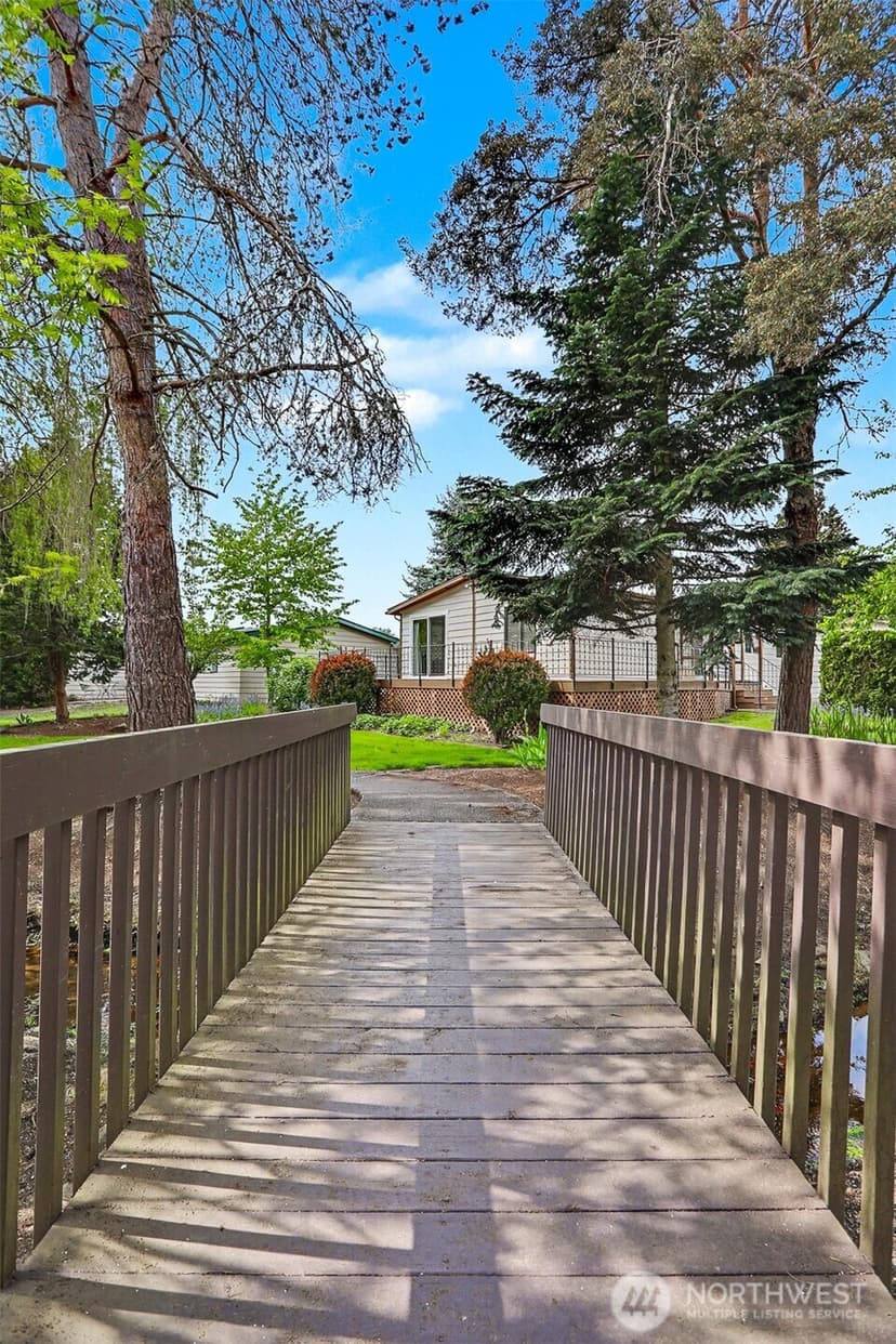 Property photo for 23809 Lake Drive E, Bothell photo 34