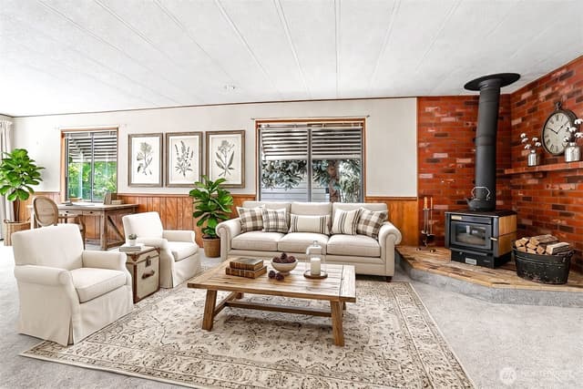 Property photo for 23809 Lake Drive E, Bothell photo 3