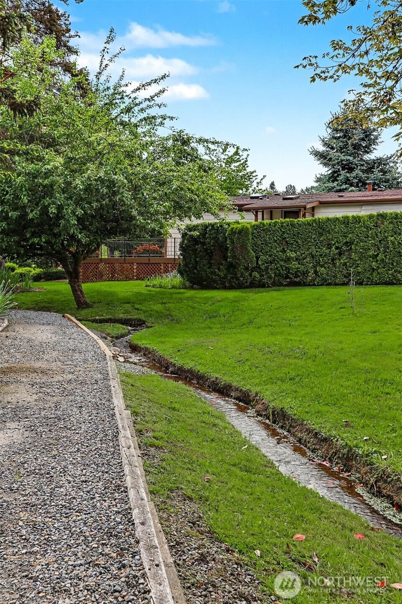 Property photo for 23809 Lake Drive E, Bothell photo 33