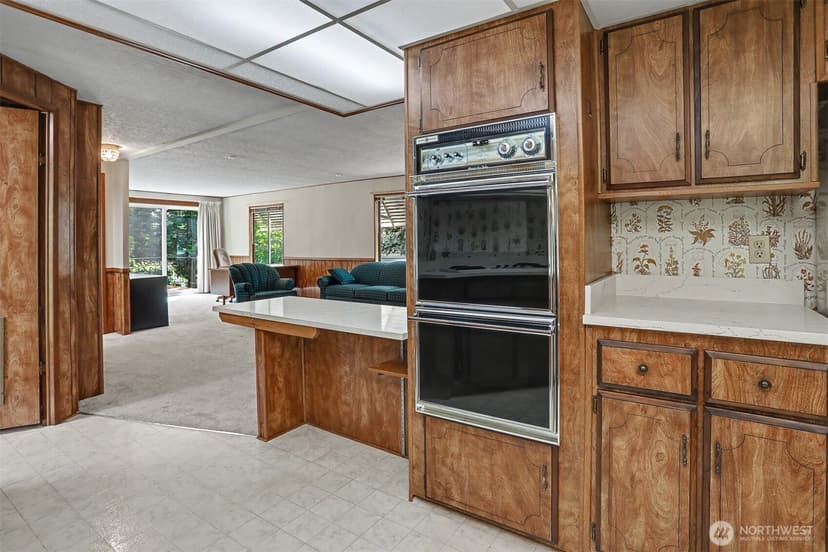 Property photo for 23809 Lake Drive E, Bothell photo 14