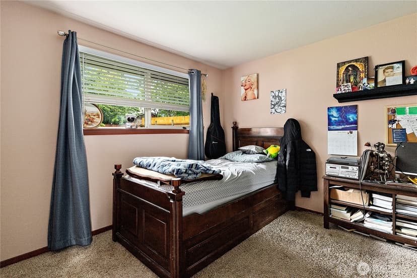 Property photo for 15902 Woodland Avenue E, Puyallup photo 13