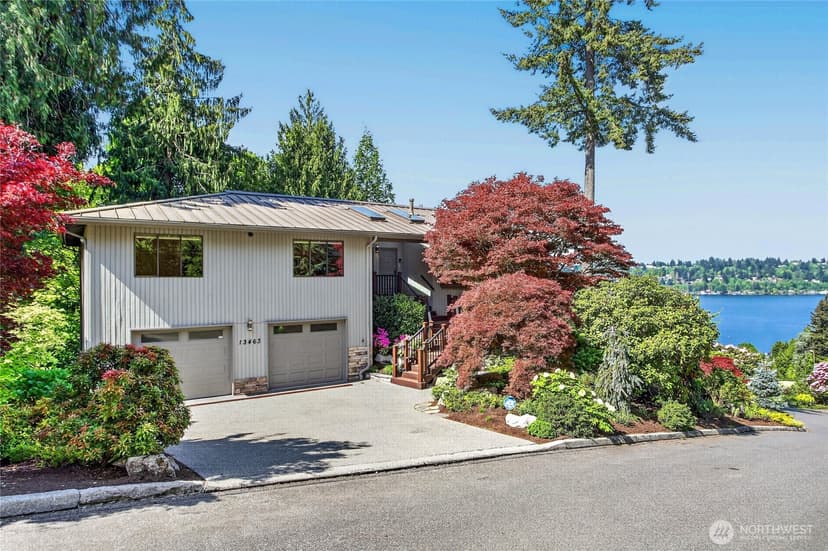 Property photo for 13463 64th Terrace NE, Kirkland photo 3
