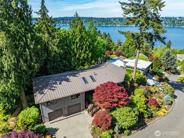 Property photo for 13463 64th Terrace NE, Kirkland