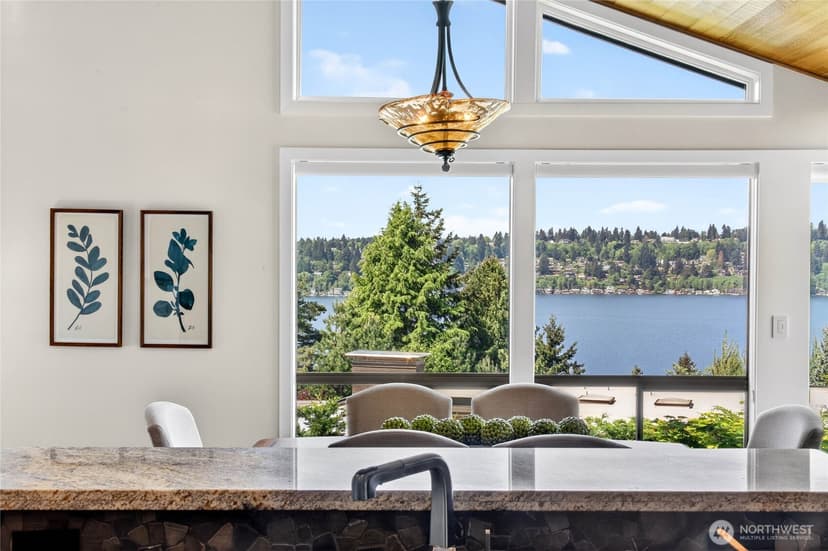 Property photo for 13463 64th Terrace NE, Kirkland photo 15