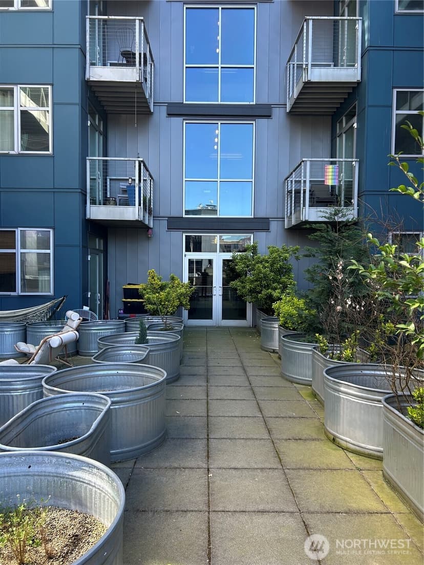 Property photo for 1414 12th Avenue #205, Seattle photo 2