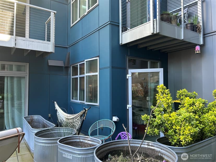Property photo for 1414 12th Avenue #205, Seattle photo 11