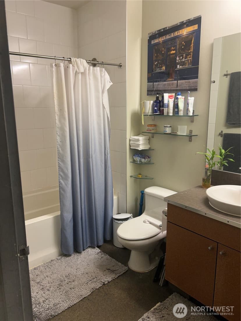 Property photo for 1414 12th Avenue #205, Seattle photo 7