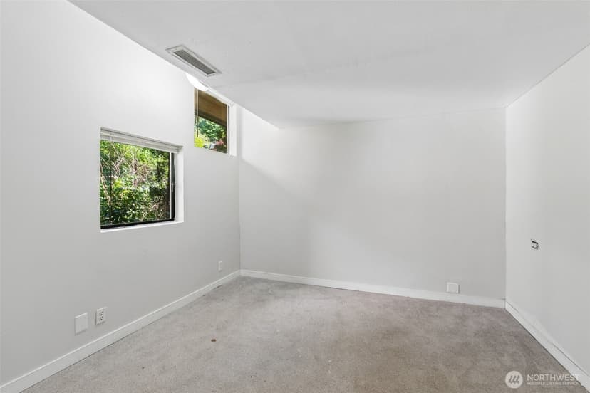 Property photo for 10702 Hill Terrace SW Terrace SW, Lakewood photo 21