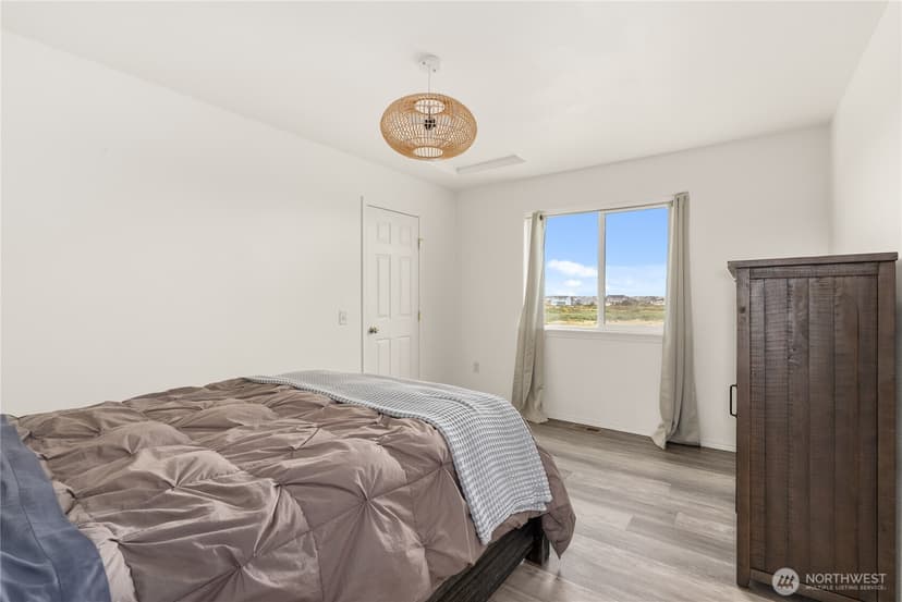 Property photo for 1593 E Ocean Shores Boulevard SW, Ocean Shores photo 26
