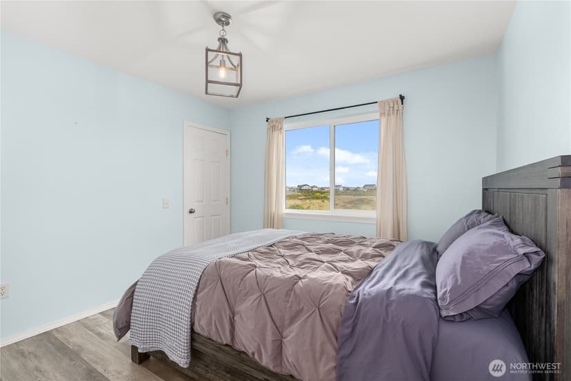 Property photo for 1593 E Ocean Shores Boulevard SW, Ocean Shores photo 33