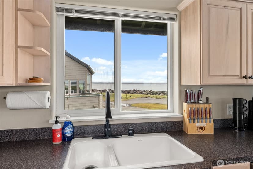 Property photo for 1593 E Ocean Shores Boulevard SW, Ocean Shores photo 22