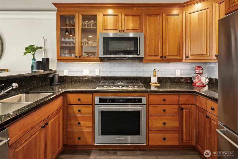 Property photo for 311 E Republican Street #201, Seattle photo 8