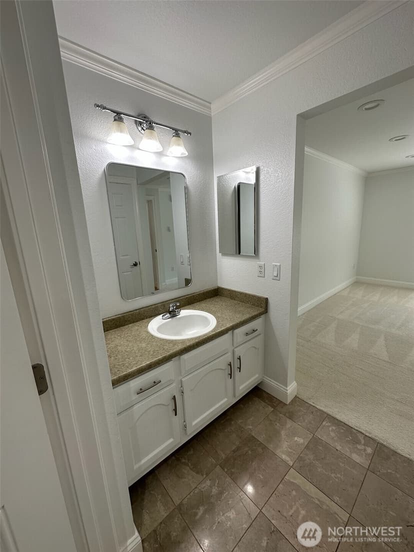 Property photo for 4171 West Lake Sammamish Parkway SE #A302, Bellevue photo 23