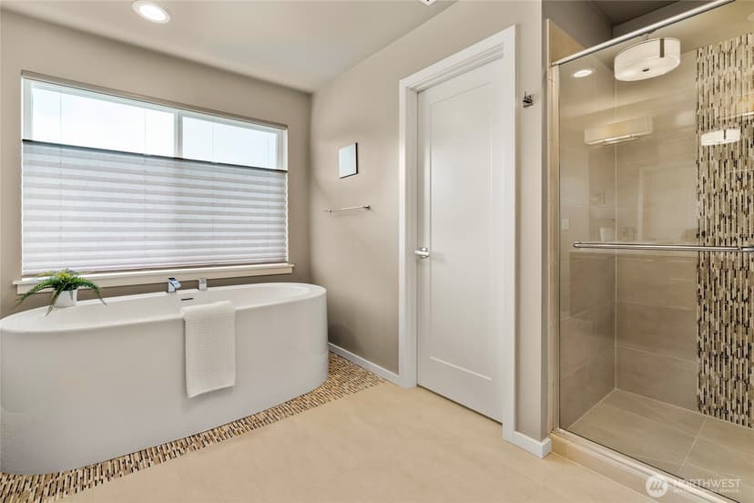 Property photo for 8007 9th Place SE, Lake Stevens photo 18