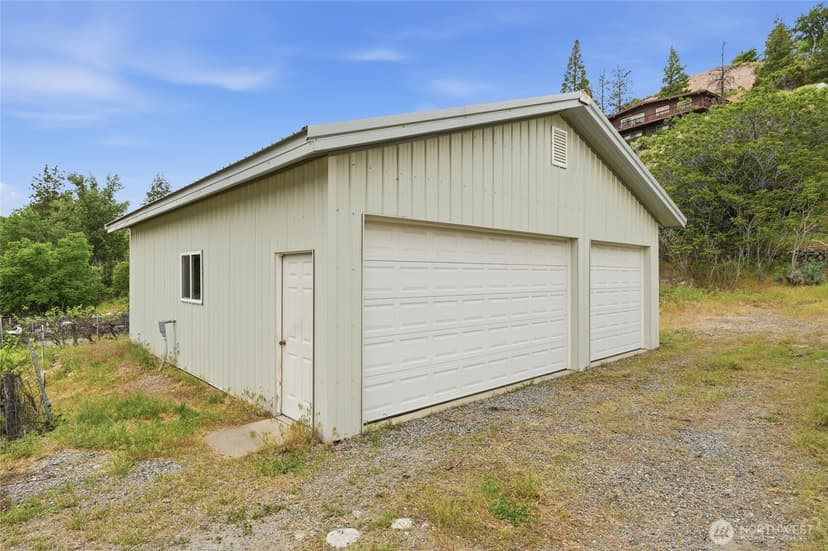 Property photo for 233 E Gibson, Chelan photo 15