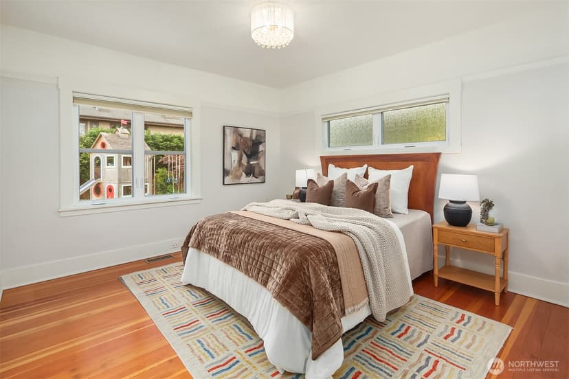 Property photo for 426 30th Avenue S, Seattle photo 13