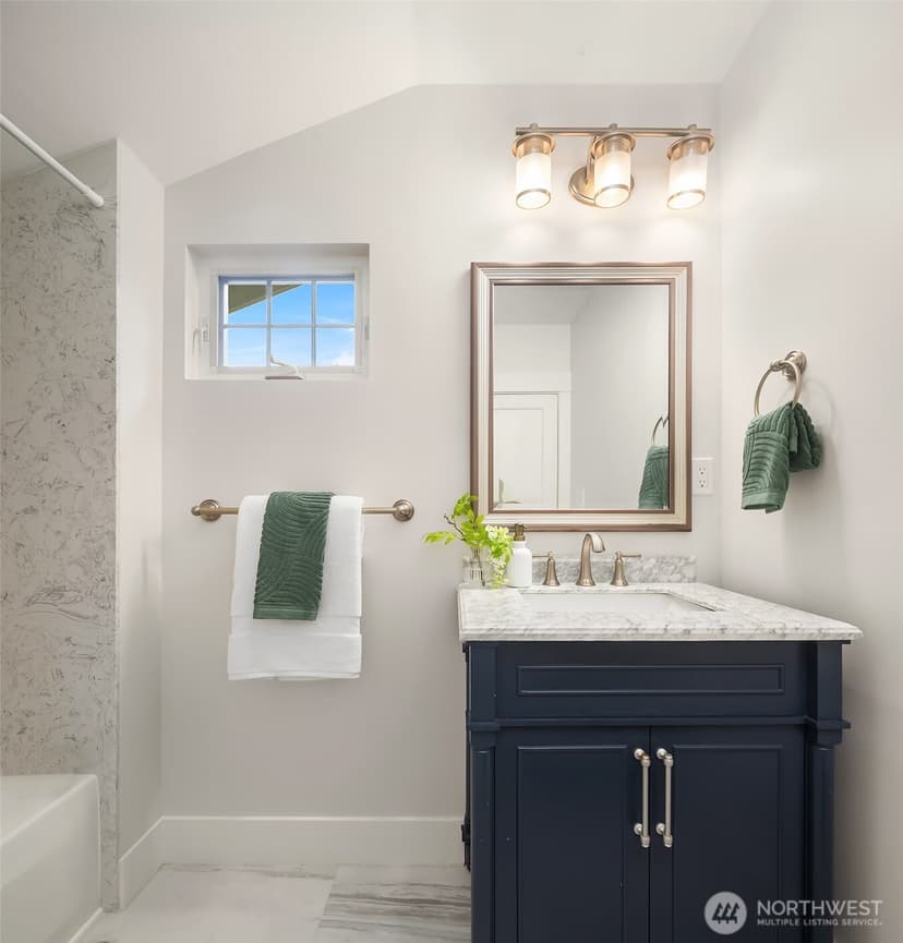 Property photo for 426 30th Avenue S, Seattle photo 18