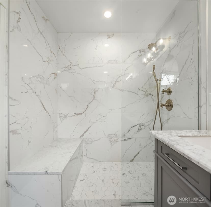 Property photo for 426 30th Avenue S, Seattle photo 16