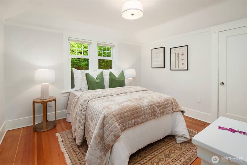 Property photo for 426 30th Avenue S, Seattle photo 22